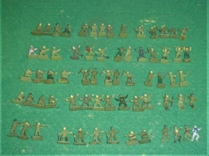 VINTAGE AIRFIX HO/OO WW2 US.MARINES 1960's MOULDINGS 67 FIGS PART PAINTED - Picture 1 of 3