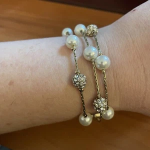 Gold-Tone Three Strand Station Bracelet Faux Pearl Crystal Ball Bead Unsigned - Picture 1 of 4