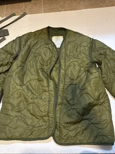 USGI Army Field Jacket Medium Regular Cold Weather Coat Surplus Military - Picture 1 of 7
