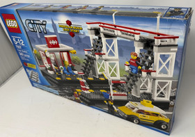 RETIRED NEW RARE Limited Edition LEGO 7937 City Train Station & Tracks SEALED