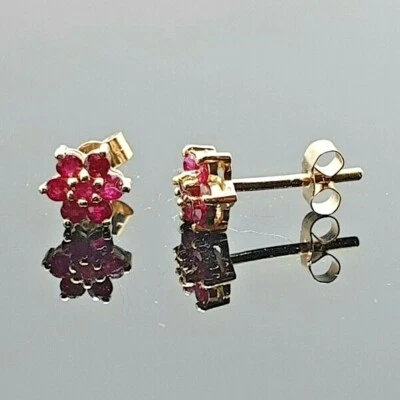 9ct Gold Ruby Cluster Earrings in Yellow Gold Ruby Flower 7 Stones Earrings 375 - Image 1 of 4