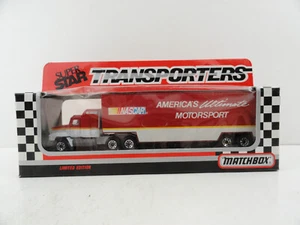 1990 Matchbox Super Star Transporters NASCAR America's Ultimate Motorsport Mack - Picture 1 of 8