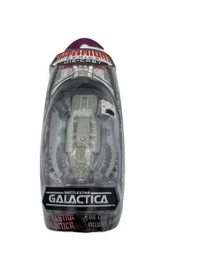 Battlestar Galactica Titanium Die-Cast Diecast Hasbro - Bild 1 von 2