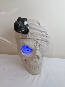 Calavera Gigante Pirata Isla Dino 11" Hablando con Luces Halloween Zuru Smashers. - Imagen 1 de 7