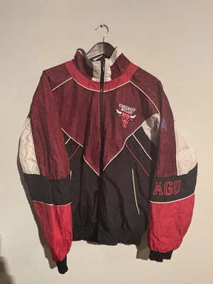 Chaqueta cortavientos vintage de jugador profesional de los Chicago Bulls años 90 talla L NBA baloncesto Foto 1 de 4
