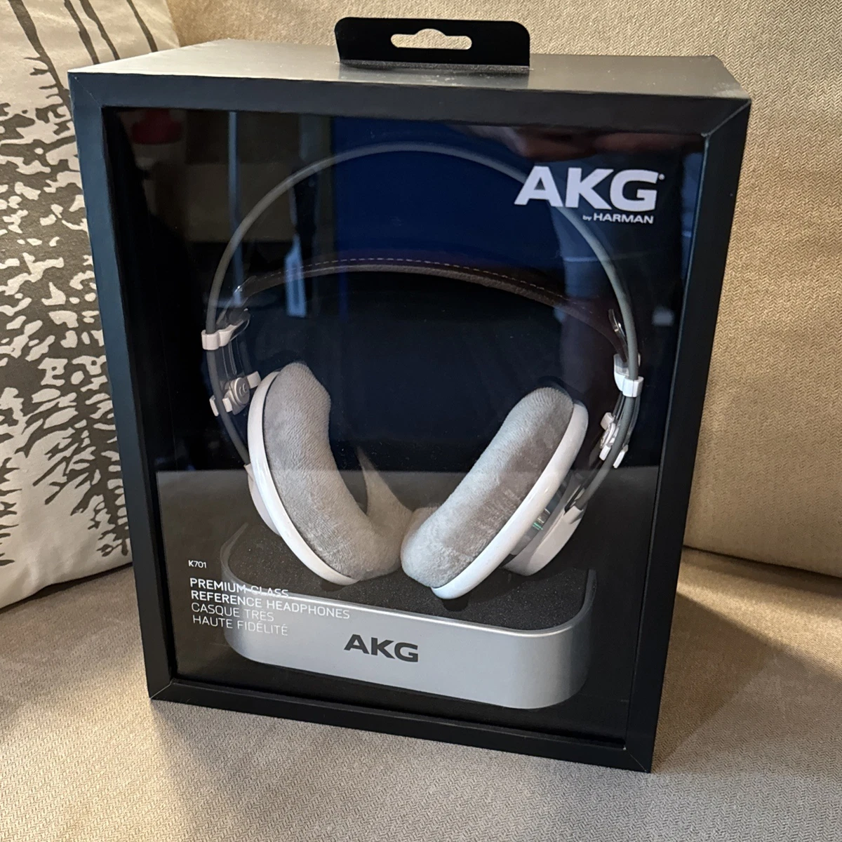 【新品未使用】AKG K701 プレミアムヘッドフォン AKG K701 リファレンスクラスプレミアムヘッドフォン