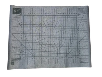 Artesanía de arcilla para modelar escultura The Clay Mat™, 27" x 36", marcada en pulgadas Foto 1 de 4