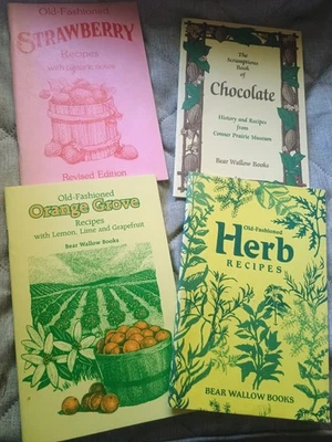 Bear Wallow Books Lot (4) Herb Recipes, Orange Grove, Chocolate, Strawberry Foto 1 de 2