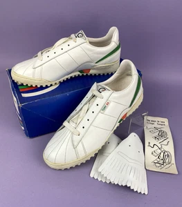 Gola White Cricket Shoes Trainers Kilties Rubber Stud Sole True Vintage Size 7 - Picture 1 of 9