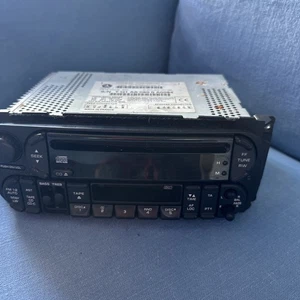 1999-2004 Jeep Grand Cherokee Radio CD Player Einheit P04858543AD-B - Bild 1 von 5