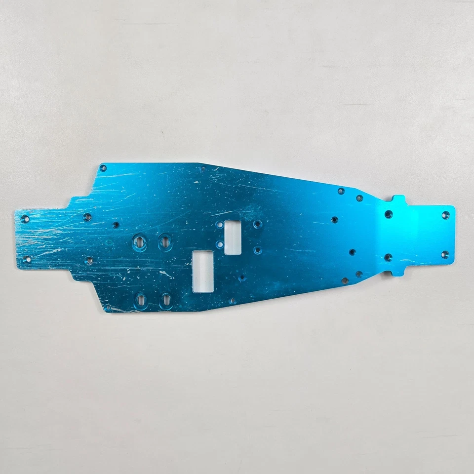 Chasis principal Hong Nor C-4 Ultra GT 1:8 de colección azul OFNA usado usado en excelente estado Foto 1 de 4