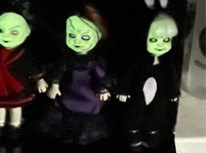 2001 Living Dead Dolls Mini Hong Kong Club Toy2R LE 999 Glow in Dark Eyes - Foto 1 di 9