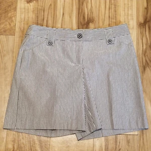 New White House Black Market Womens 4 Metallic Crystal Embellished Dressy Shorts - Picture 1 of 8
