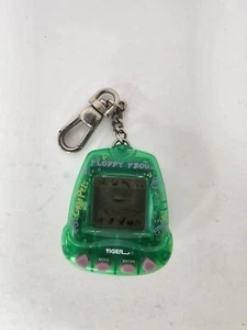 1997 Giga Pets KFC Bitty Kitty Electronic Keychain Tiger Virtual Pet UNTESTED - Picture 1 of 2