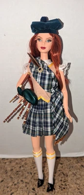 Barbie Mattel Escocia Colección Muñecas Etiqueta Rosa del Mundo 2008 (M8) Foto 1 de 4