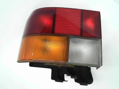 Feu arrière gauche occasion RENAULT 19 Phase 1 - 1.4i - - Immagine 1 di 3