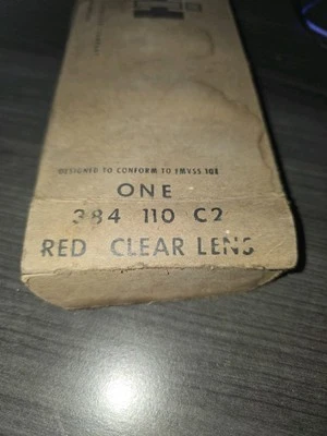 Lente de luz trasera International Harvester Scout NOS OEM Foto 1 de 4