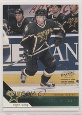 2002-03 Pacific Pacific Nights Special Edition /10 Pat Verbeek #121