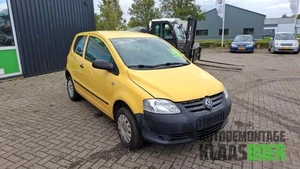 Hauptscheinwerfer links VW Fox Schrägheck 5Z  P23825664 - Bild 1 von 6