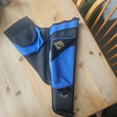 Cartel Doo Sung Dynamic 501 Three Tube Quiver. - Image 1 of 2