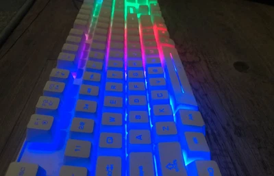 Clavier gaming SteelSeries Apex 9 TKL - Rétroéclairage RGB QWERTY - Image 1 of 4