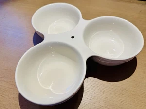 Nora Fleming Pearl Dot T6 Triple Dish Stoneware for Mini Retired - Picture 1 of 10