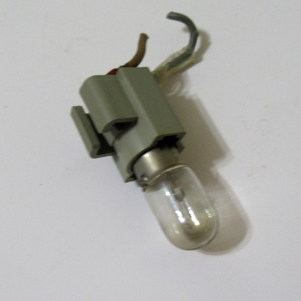 DOKORDER ® 1120 Open Reel Tape Deck PART - OEM - Meter Back Light + Lamp - Image 1 of 1