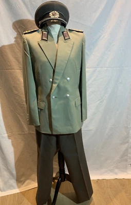UNIFORM ZIVILVERTEIDIGUNG  NVA GALA HAUPTMANN   JACKE HOSE GRÖSSE G48 DAZU MÜTZE - Bild 1 von 3