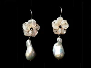 Damen Ohrringe ECHTE 925er Silber Perlen Natur Perlenblumenanhänger  - Bild 1 von 3