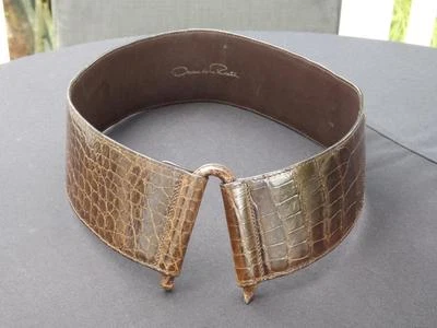 Cinturón de cuero de piel de serpiente Oscar De La Renta talla pequeña 2 1/2" de ancho Foto 1 de 4