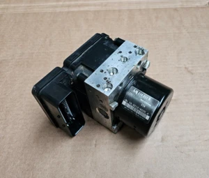 Módulo de control de bomba ABS AUDI TT MK2 8J0614517B - Imagen 1 de 9