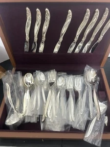 56 Piece Leilani 1847 Rogers Bros Silverware Set Wood Case - Picture 1 of 19