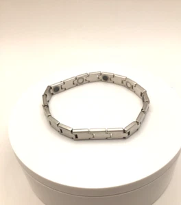 Nikken Original Silver Tone Cross Link Bracelet ~ 8" ~ 6MM Wide - Picture 1 of 6