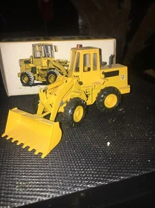 Caterpillar Cat 936 Wheel Loader - Conrad 1:50 Scale Diecast Model #2886 - Picture 1 of 5