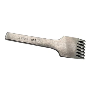 C.S. Osborne Pricking Chisel #609 Size 7, 1/8" Cut, 6 Cuts Per Inch Leather Tool - Picture 1 of 2