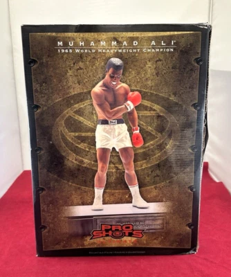 Muhammad Ali Pro Shots Ultimate World Heavyweight Champion Figurine #360/2000 - Image 1 of 4