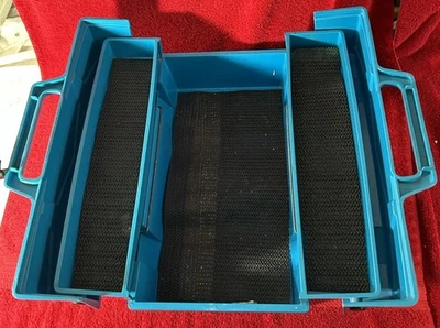 Caja de aparejos Trophy Taskmaster 3 bandejas expandible azul RARO DE COLECCIÓN Foto 1 de 4