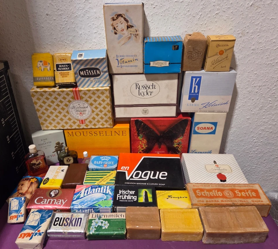 DR/ DDR/ BRD - GESCHENKPACKUNG SEIFE FLAKON KERNSEIFE WASCHSEIFE 30er-80er Jahre - Bild 1 von 1