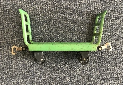 Lionel PREWAR #163 Freight Station Set: Two #157+161 +162 Carts  & ORIGINAL BOX - Image 1 of 4