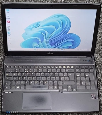 15.6INCH FUJITSU LIFEBOOK A544 CORE I5 8GB 128GB SSD WIN 11 PRO - Image 1 of 4