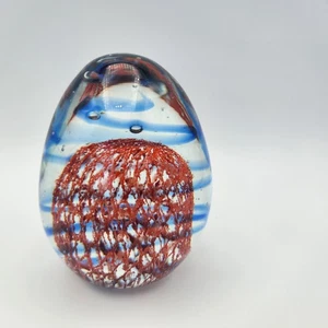 Vtg Hand-Blown Art Glass Paperweight Oval Blue Swirl with Orange Netting Bubbles - Picture 1 of 7
