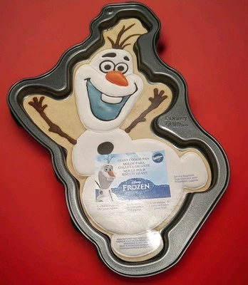 Wilton Disney Frozen Olaf Gigante Galletas Pastel Sartén 11.5 pulgadas NUEVO 2105-8500 Foto 1 de 4