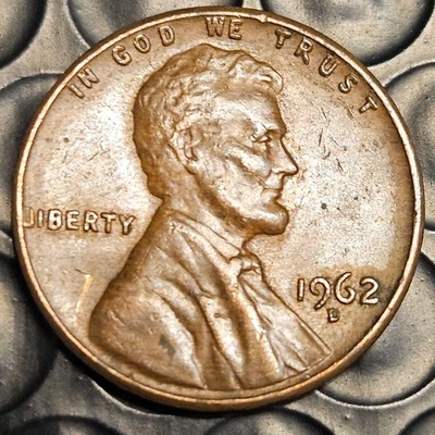 1962 d penny error split (L) on Rim - Image 1 of 4