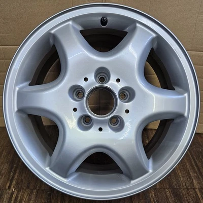 1 orig. Llanta de aluminio Mercedes CLK W208 Clase C W203 SLK R170 7x16 ET37 A2084010502 - Imagen 1 de 4