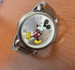 Disney Mickey Mouse Watch 43mm Unisex Silver Tone Band Stretch Fresh  Battery - Picture 1 of 3