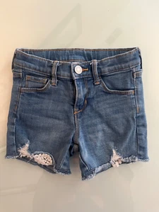 Girls Kids Old Navy Denim Cut Off Jean Shorts Button Snap Fly Adjustable Size 5T - Picture 1 of 3