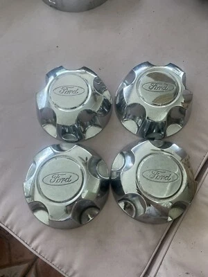 Tapas centrales cromadas para llantas Ford Ranger/Explorer Trucks 1997-2001 # F87A-1A096-CA Foto 1 de 4