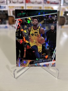 2020-21 Panini Chronicles Green Ice Fanatics Donovan Mitchell Prestige