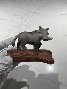 2019 McDonald's Happy Meal Spielzeug: PUMBA #8 | Disney Lion King, gebraucht, Spielzeug. - Bild 1 von 9