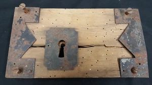 Authentic Late 1700's Early 1800's Wood Rim Lock - Picture 1 of 6